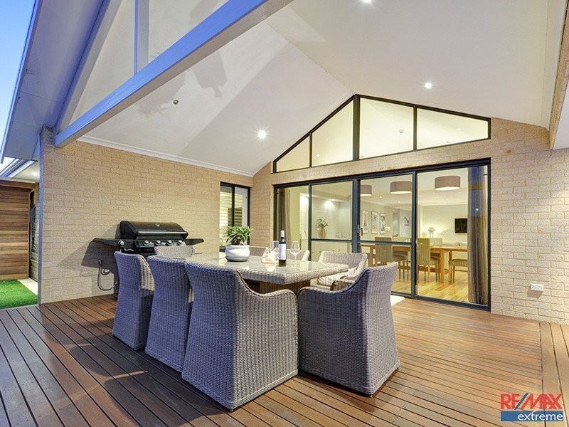 20 Toledo Drive, Hocking WA 6065