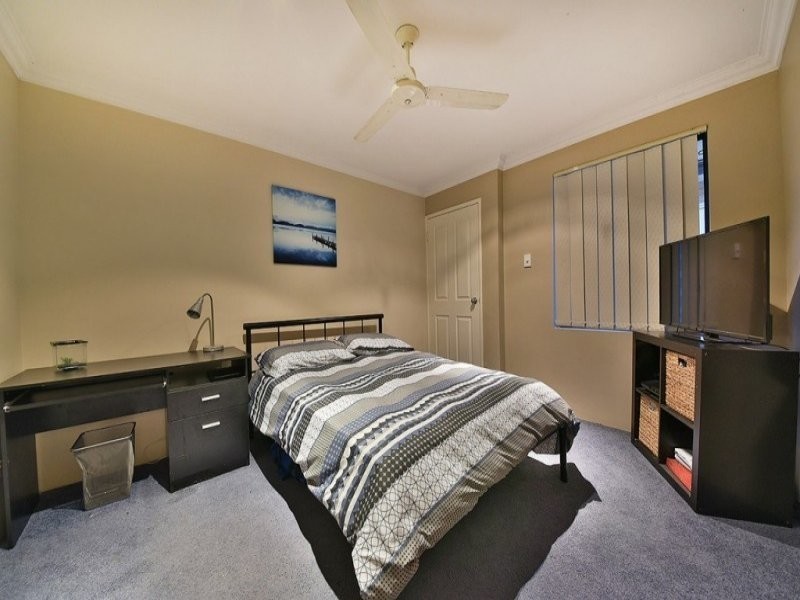 57 Yandella Promenade, Tapping WA 6065