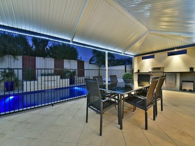 57 Yandella Promenade, Tapping WA 6065