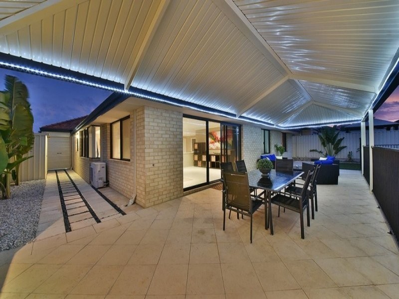 57 Yandella Promenade, Tapping WA 6065