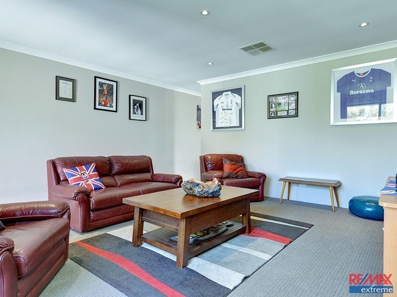 20 Osaka Loop, Hocking WA 6065