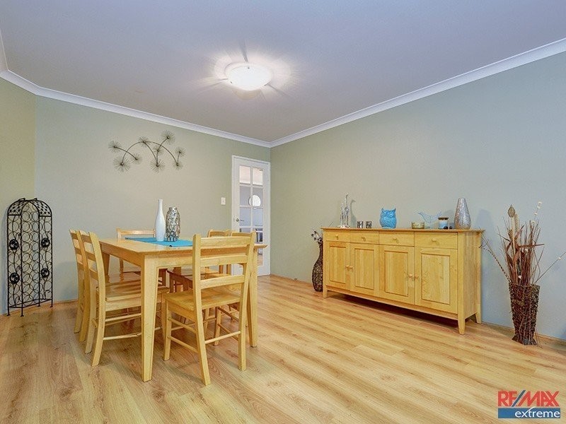 122 Manchester Drive, Hocking WA 6065