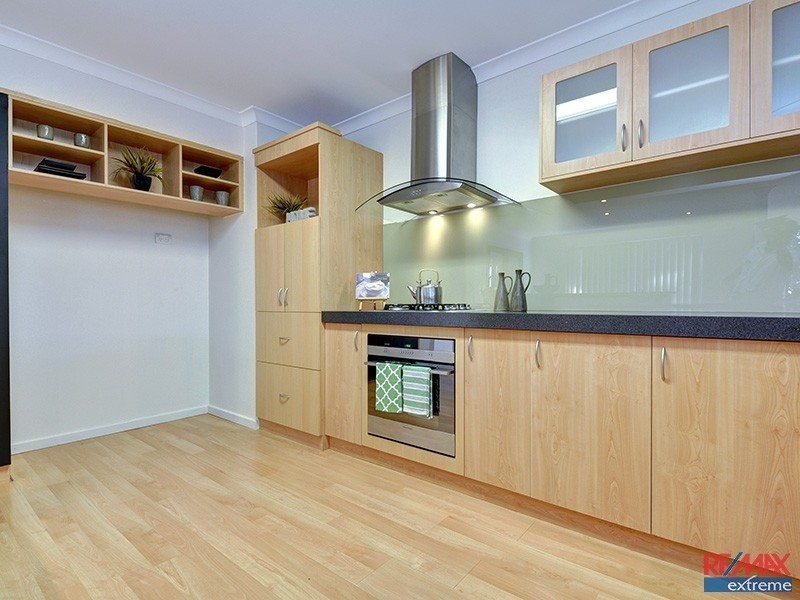 86 Willespie Drive, Pearsall WA 6065