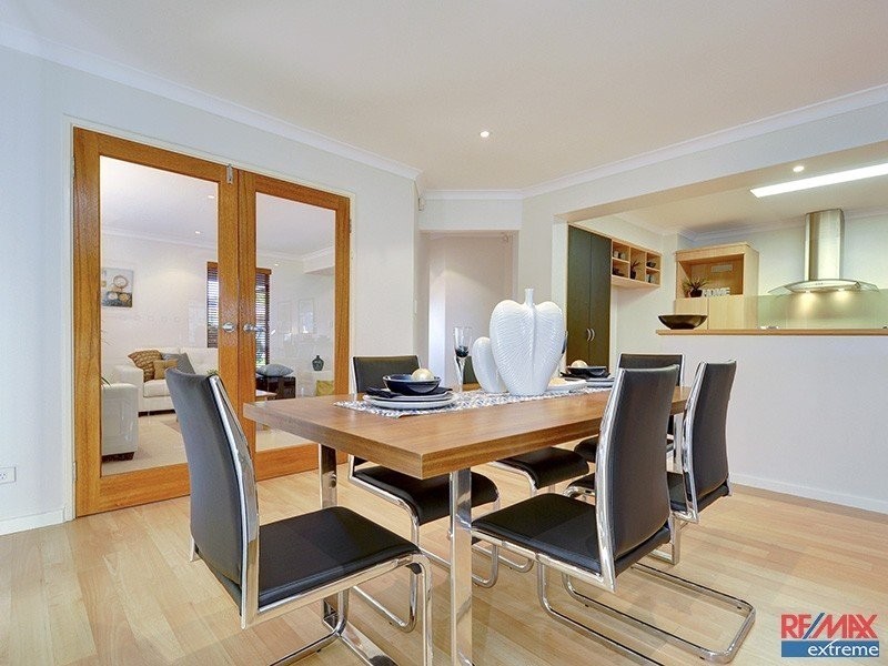 86 Willespie Drive, Pearsall WA 6065