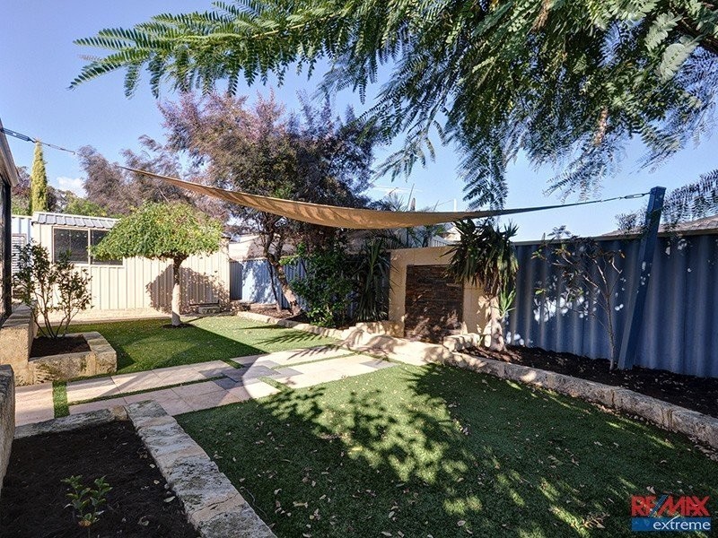 86 Willespie Drive, Pearsall WA 6065