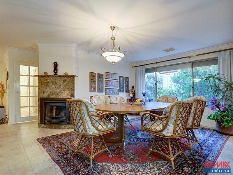 50 Selkirk Drive, Kinross WA 6028