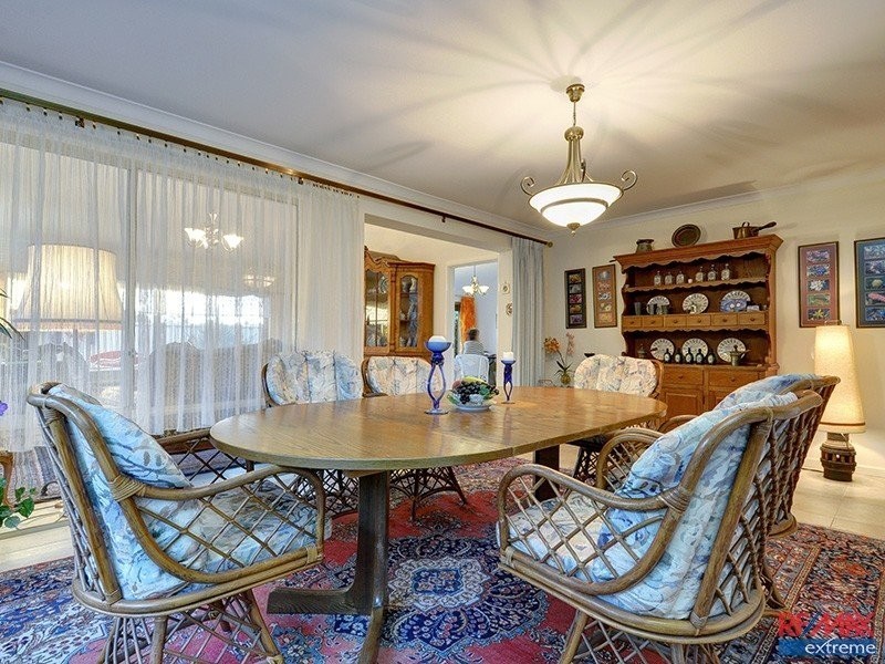 50 Selkirk Drive, Kinross WA 6028