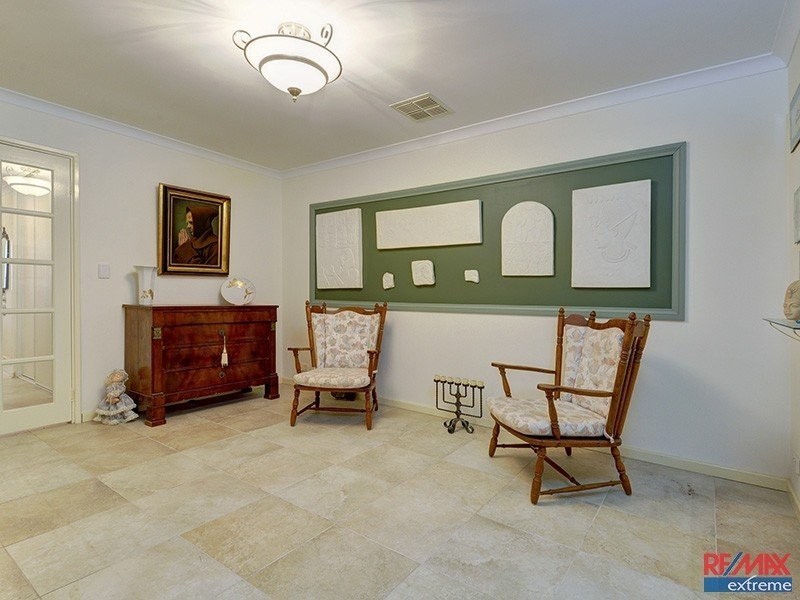 50 Selkirk Drive, Kinross WA 6028