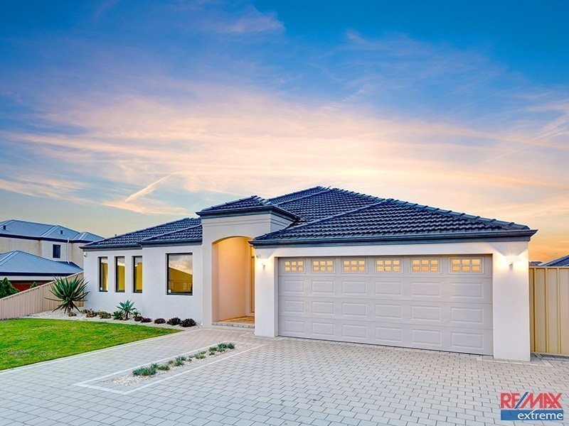 9 St Louis Avenue, Hocking WA 6065