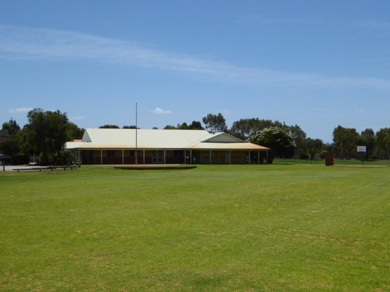 416 Rowley Road, Wandi WA 6167