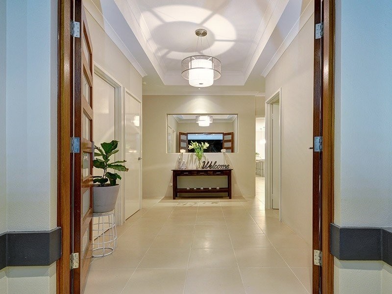 21 Alandale Bend, Banksia Grove WA 6031