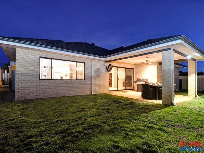 21 Alandale Bend, Banksia Grove WA 6031