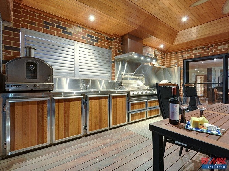 31 Matta Way, Pearsall WA 6065