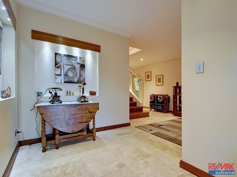 31 Matta Way, Pearsall WA 6065