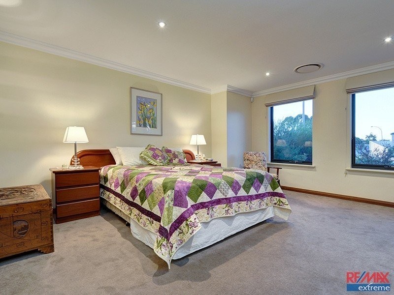 31 Matta Way, Pearsall WA 6065