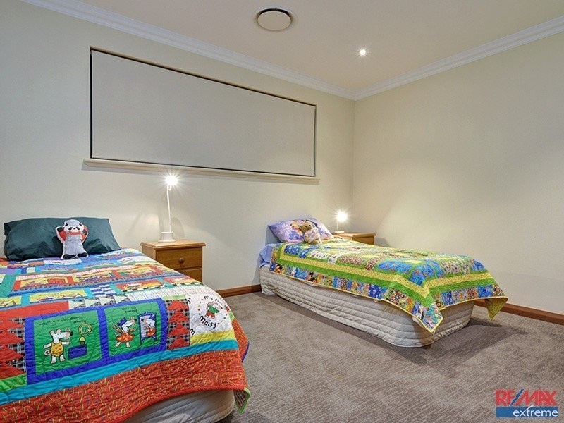 31 Matta Way, Pearsall WA 6065