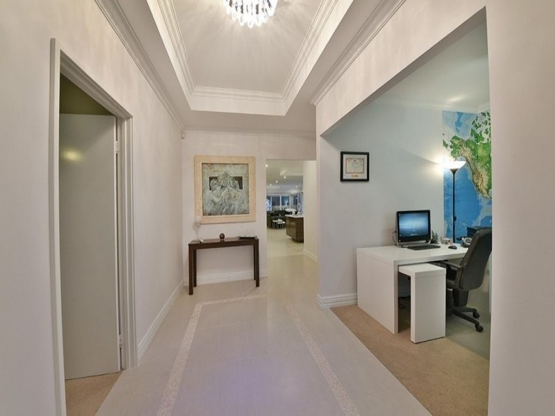 9 Fuchsia Street, Carramar WA 6031