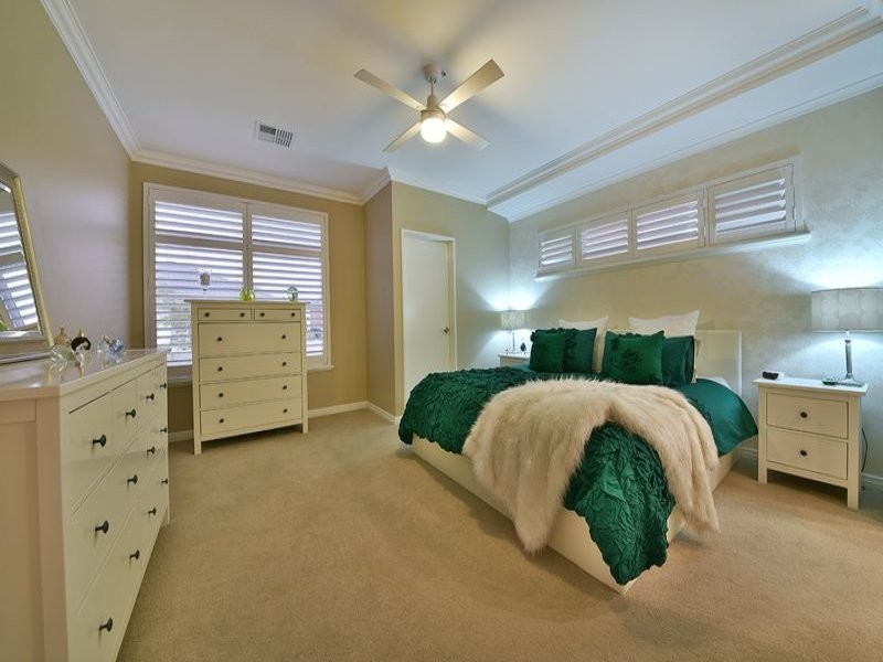 9 Fuchsia Street, Carramar WA 6031