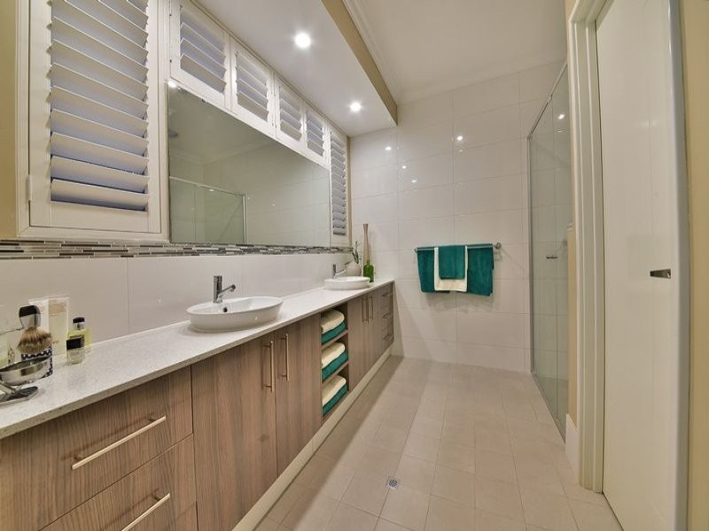 9 Fuchsia Street, Carramar WA 6031