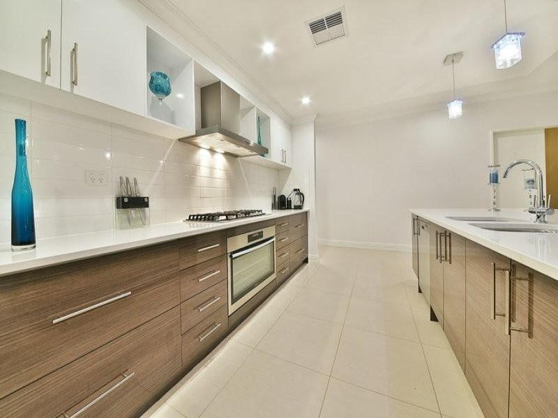 9 Fuchsia Street, Carramar WA 6031