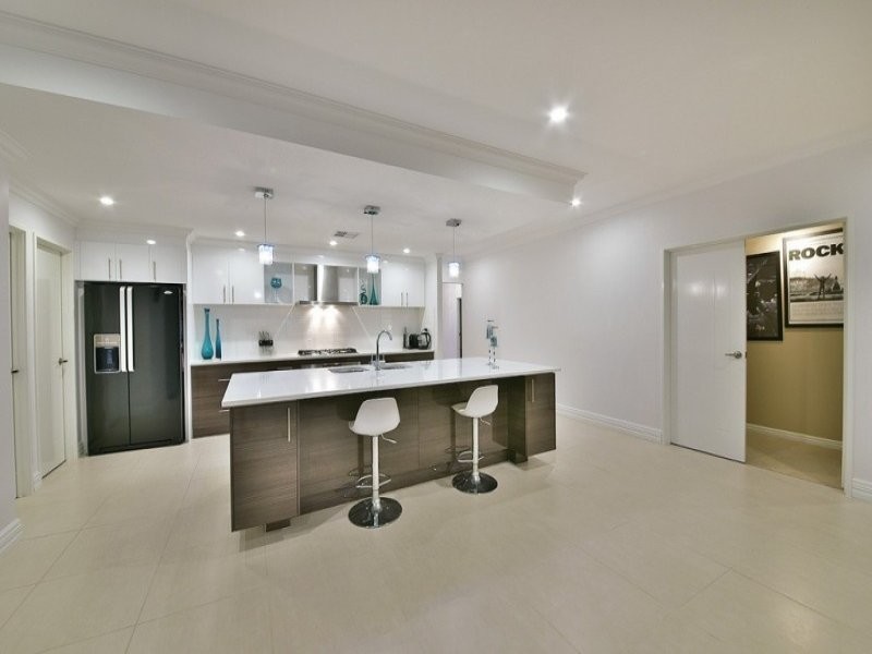 9 Fuchsia Street, Carramar WA 6031