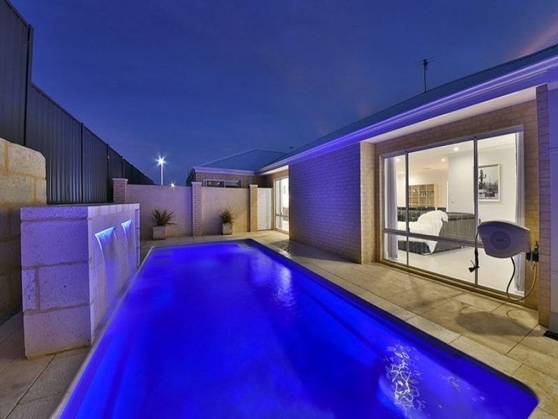 9 Fuchsia Street, Carramar WA 6031