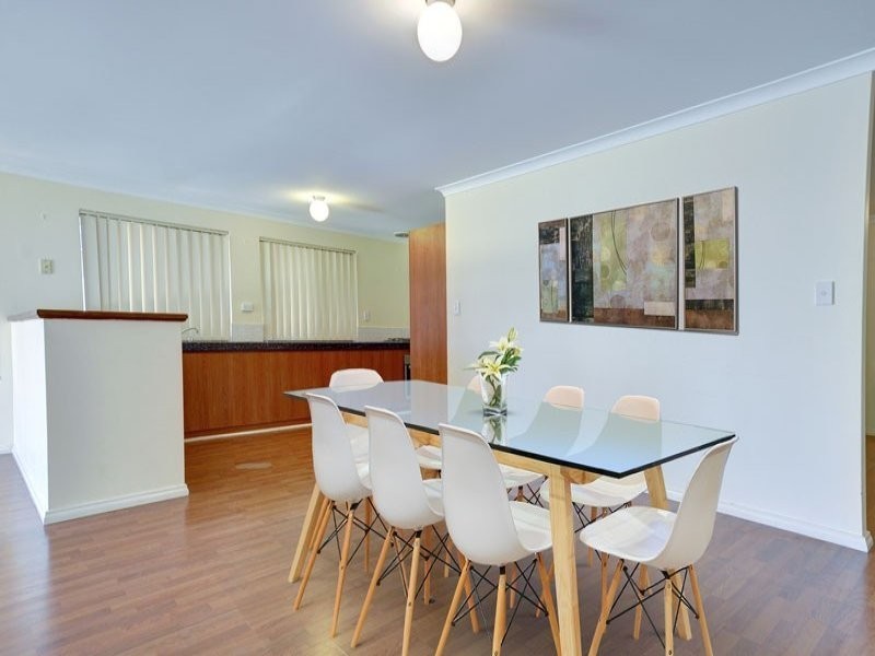 6 Gardneri Way, Banksia Grove WA 6031