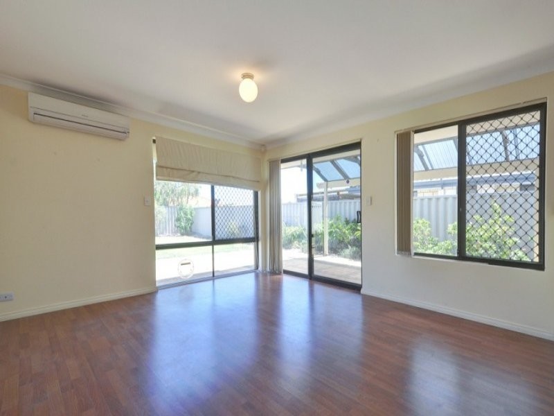 6 Gardneri Way, Banksia Grove WA 6031