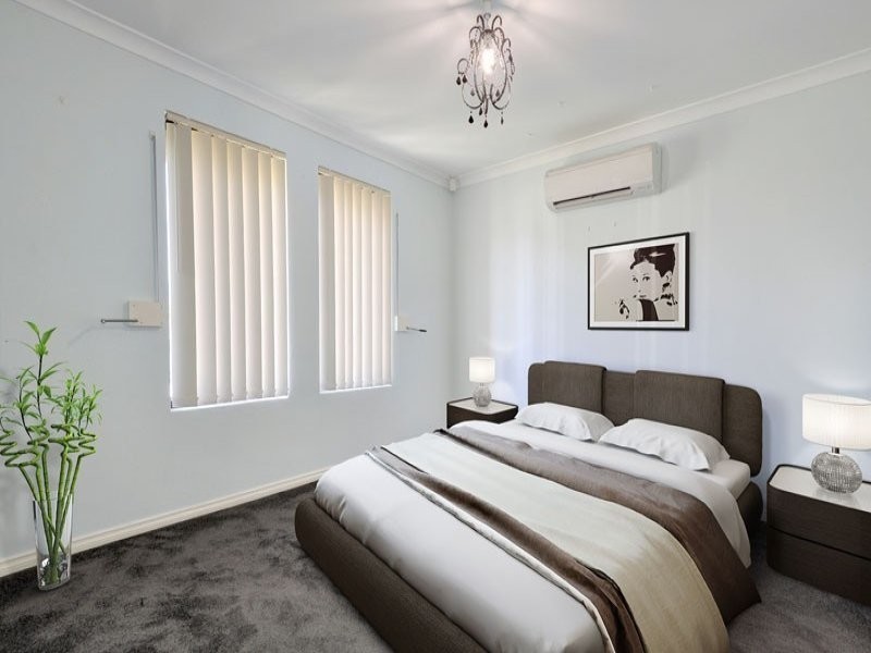 6 Gardneri Way, Banksia Grove WA 6031