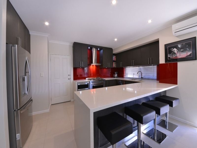 4 Ficarra Way, Sinagra WA 6065