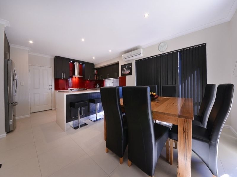 4 Ficarra Way, Sinagra WA 6065