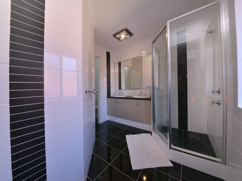 4 Ficarra Way, Sinagra WA 6065