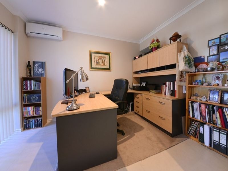 4 Ficarra Way, Sinagra WA 6065
