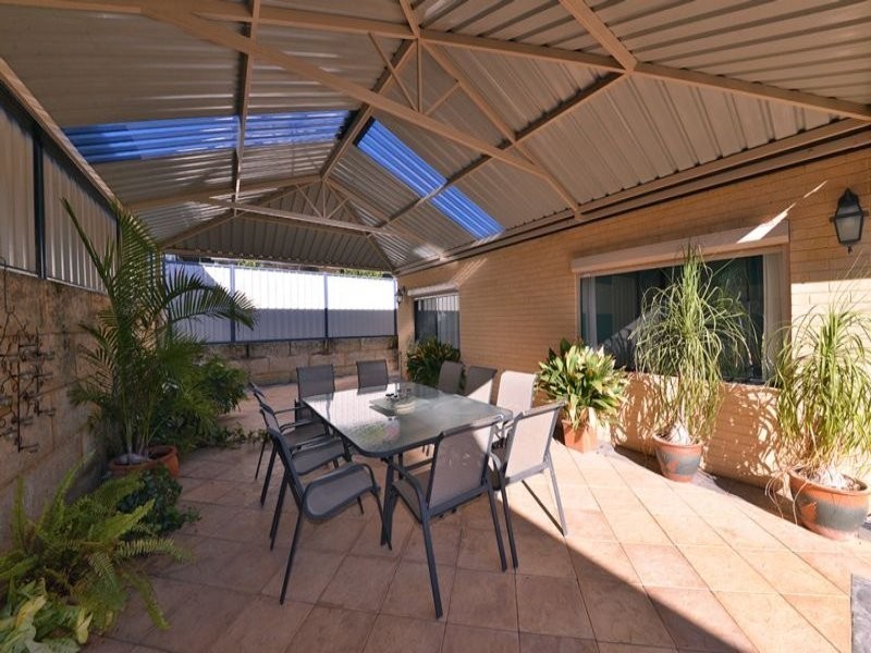 4 Ficarra Way, Sinagra WA 6065