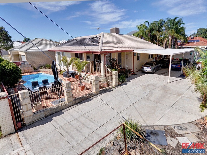 32 Eastdene Circle, Nollamara WA 6061