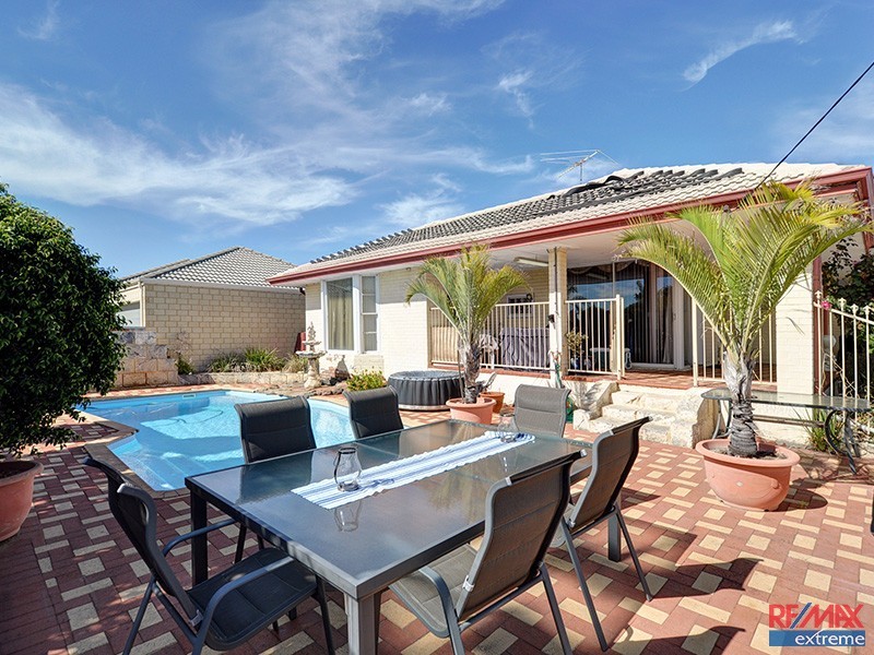 32 Eastdene Circle, Nollamara WA 6061