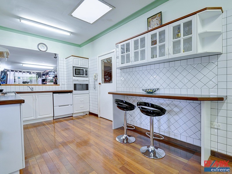 32 Eastdene Circle, Nollamara WA 6061