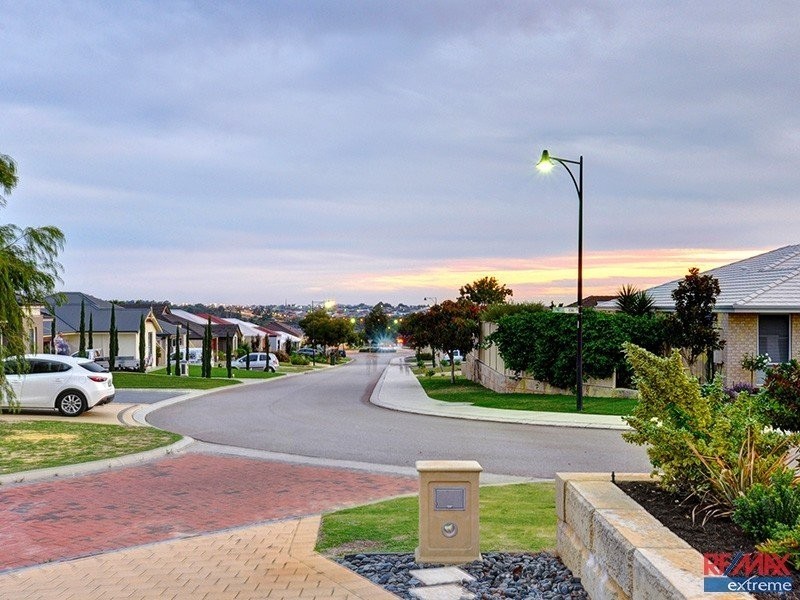 1 Roma Lane, Banksia Grove WA 6031