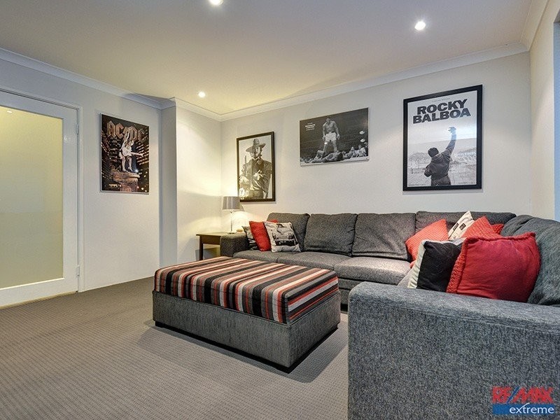 1 Roma Lane, Banksia Grove WA 6031