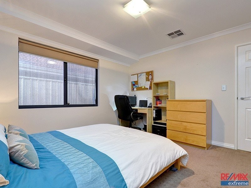 12 Alandale Bend, Banksia Grove WA 6031