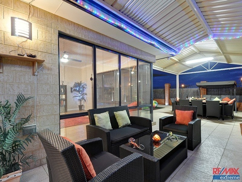 12 Alandale Bend, Banksia Grove WA 6031