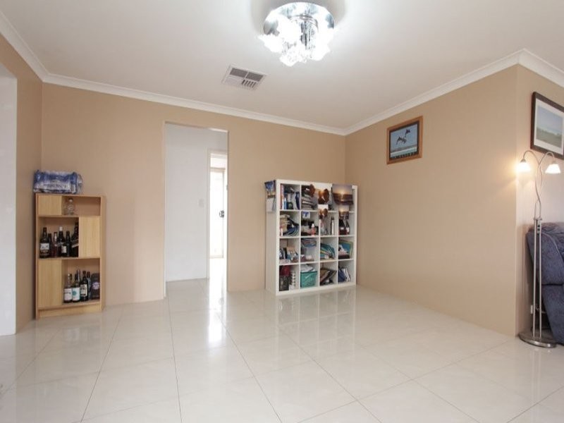 43 Crabtree Street, Alexander Heights WA 6064