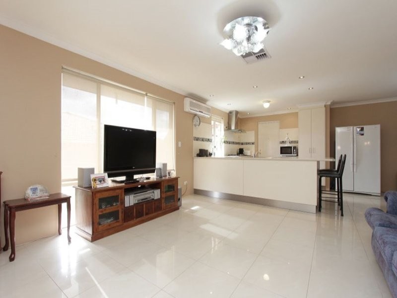 43 Crabtree Street, Alexander Heights WA 6064