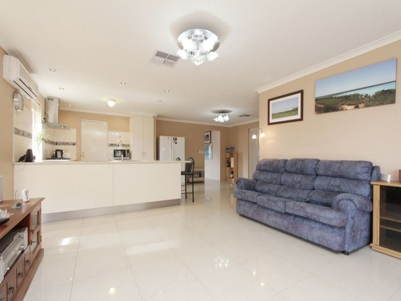 43 Crabtree Street, Alexander Heights WA 6064