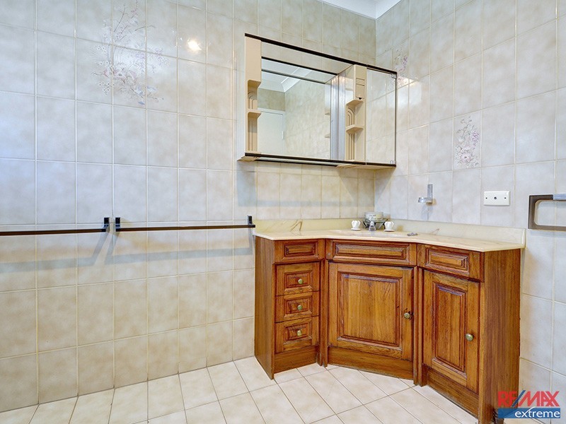 24 Towarda Way, Wanneroo WA 6065