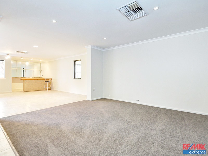 24 Towarda Way, Wanneroo WA 6065