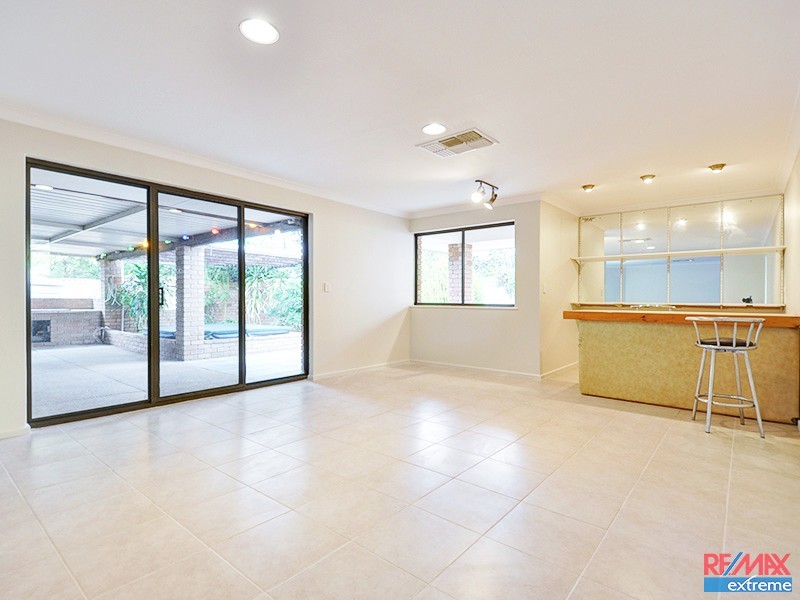 24 Towarda Way, Wanneroo WA 6065