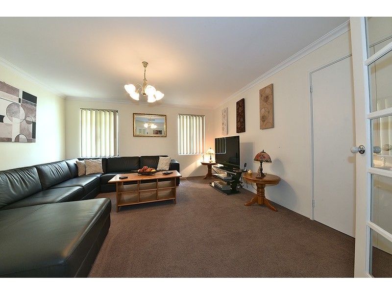 4 Archimedes Crescent, Tapping WA 6065