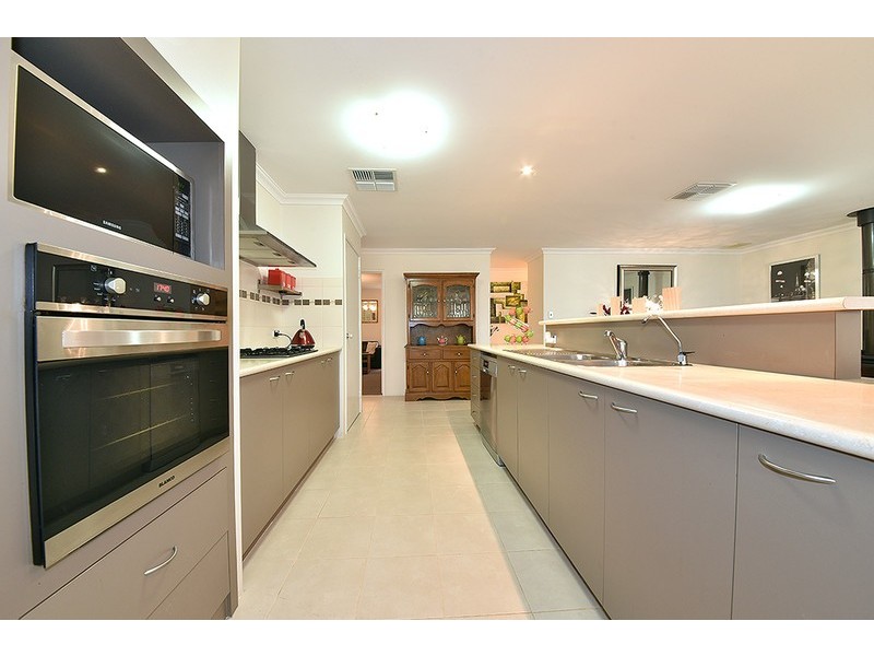 4 Archimedes Crescent, Tapping WA 6065