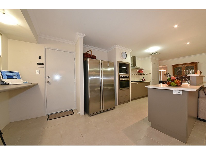 4 Archimedes Crescent, Tapping WA 6065